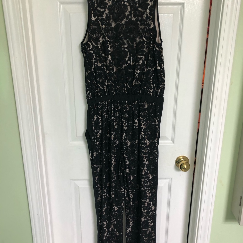 Jumpsuit - Picture 4 of 4